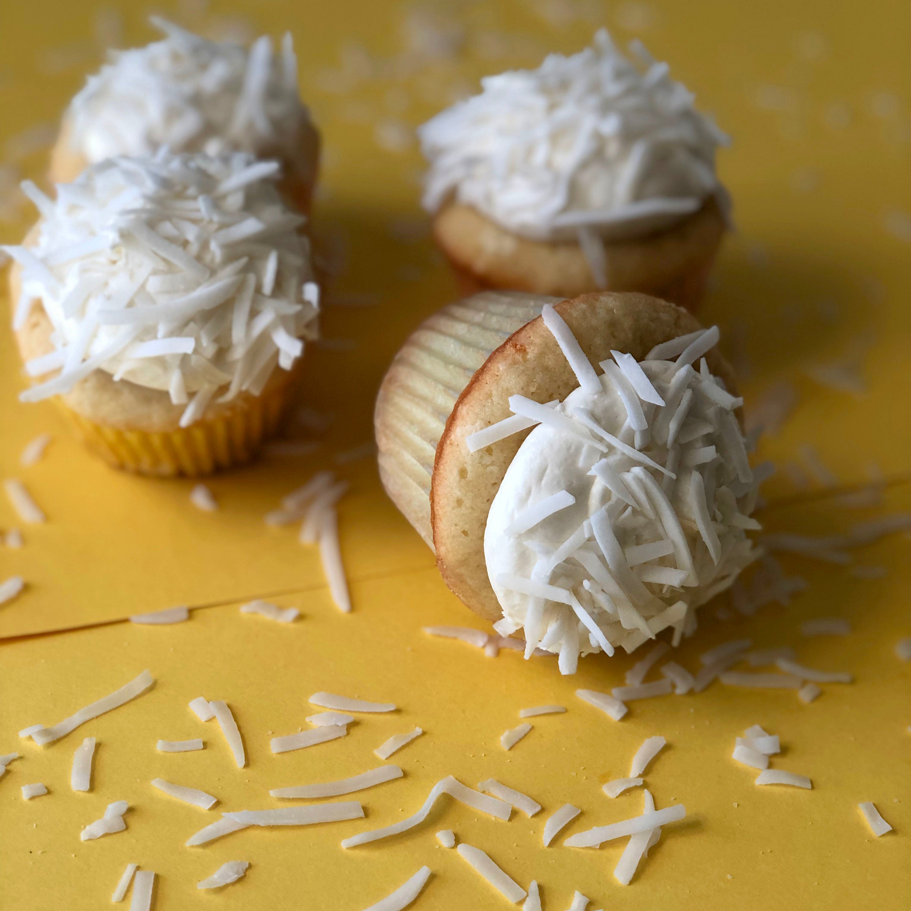 Maxine Baked Cupcakes, 12ct